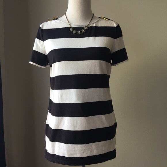 DONATED | Michael Kors tee shirt - Picture 1 of 3